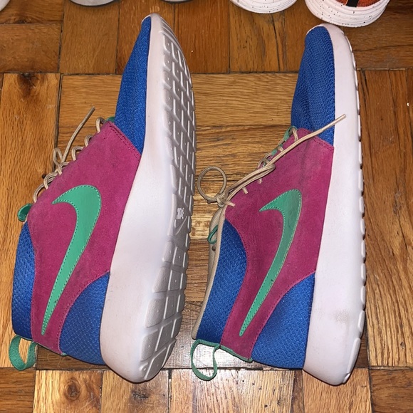 Custom Nike Roshe, size 11 - Picture 2 of 6